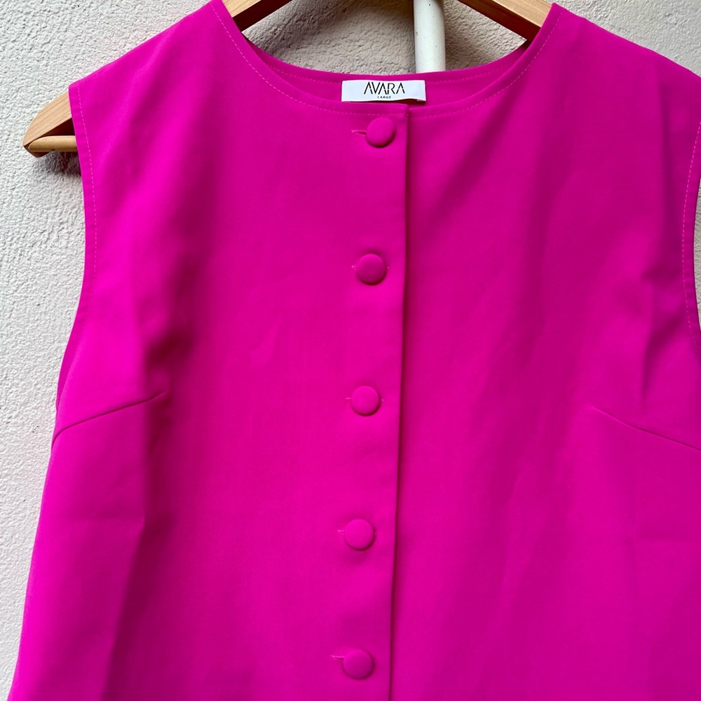Avara Pink Sleeveless Top NWOT